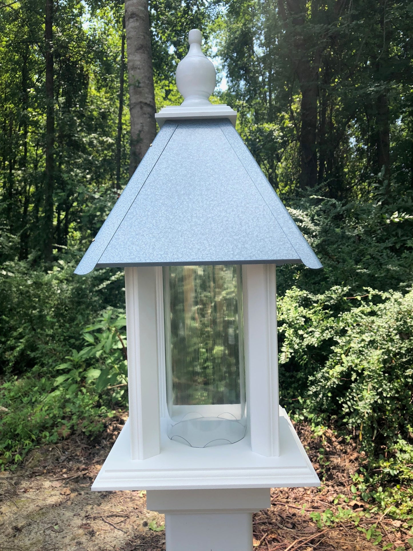 Pavilion Feeder