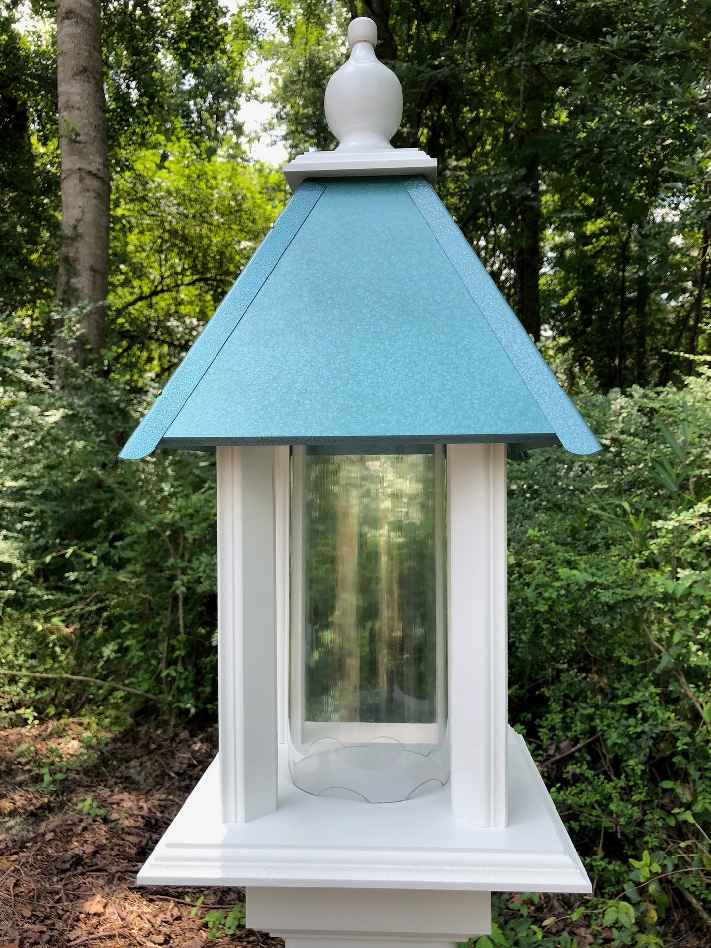 Pavilion Feeder